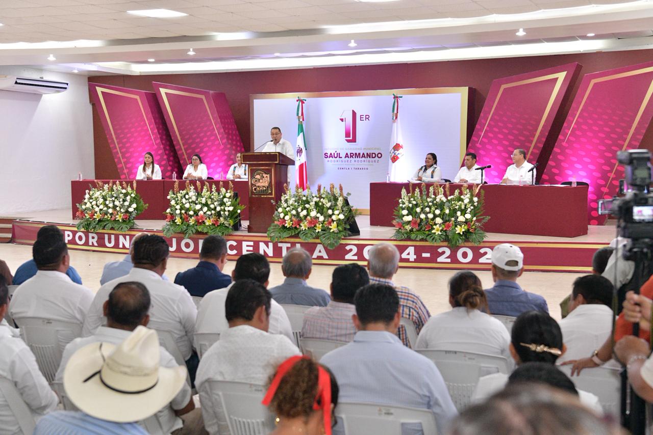 Atestigua Javier May presentación del Primer Informe del Gobierno Municipal de Centla.