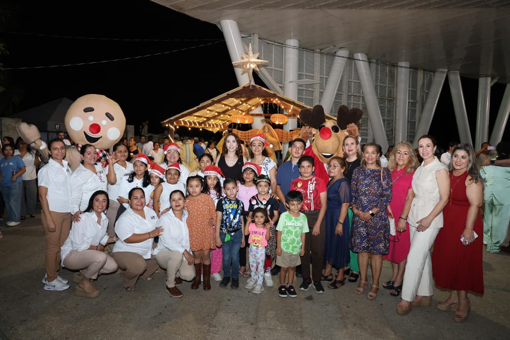 Inaugura SOTOP nacimiento navideño elaborado por artesanos tabasqueños.