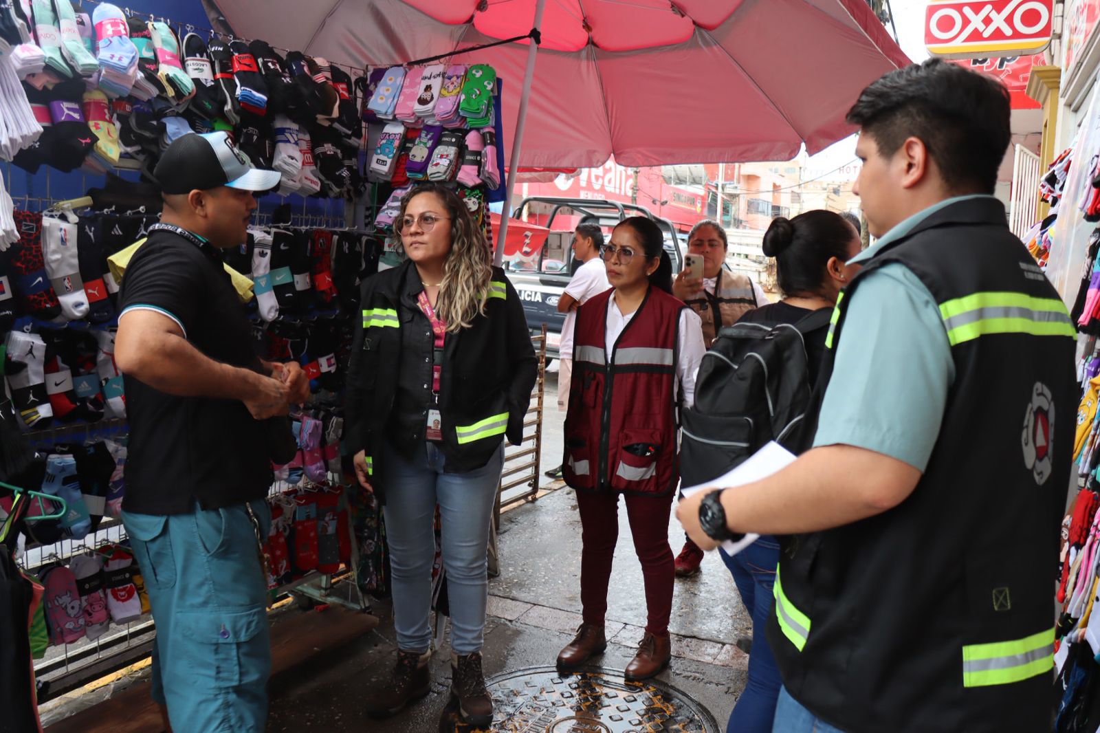 Refuerzan operativo de vigilancia para evitar la venta clandestina de pirotecnia.
