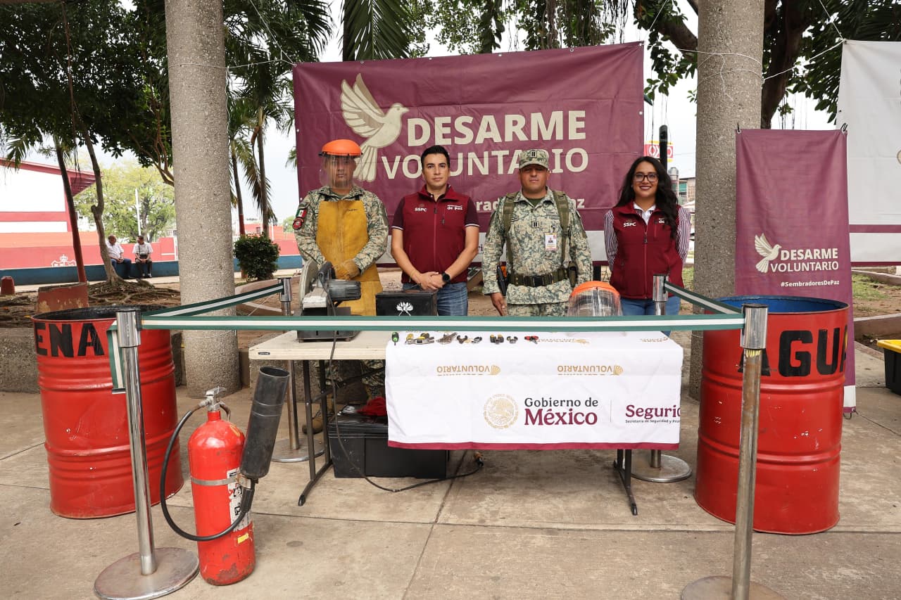 Invitan SSPC federal y Gobierno del Estado a participar en campaña de desarme voluntario; instalan módulo en parque de Tamulté de las Barrancas.