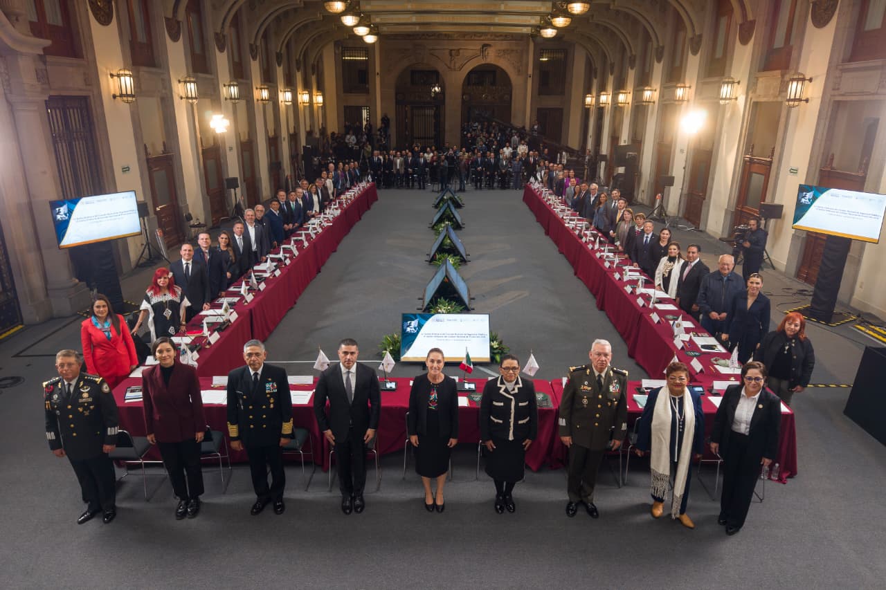 Participa Gobernador de Tabasco en sesiones de consejos nacionales de Seguridad Pública y de Protección Civil, encabezadas por Presidenta Claudia Sheinbaum.