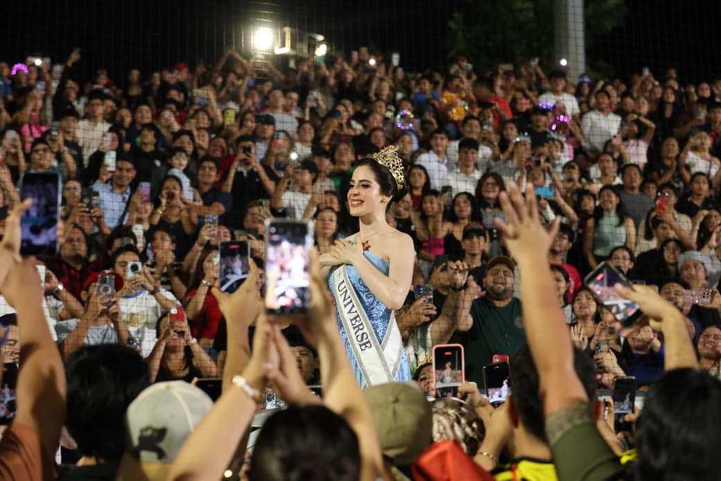 Gobierno del Estado fortalece convivencia familiar; más de 325 mil personas disfrutaron de Caravana Navideña y visita de Miss Universo 2025, Fátima Bosch