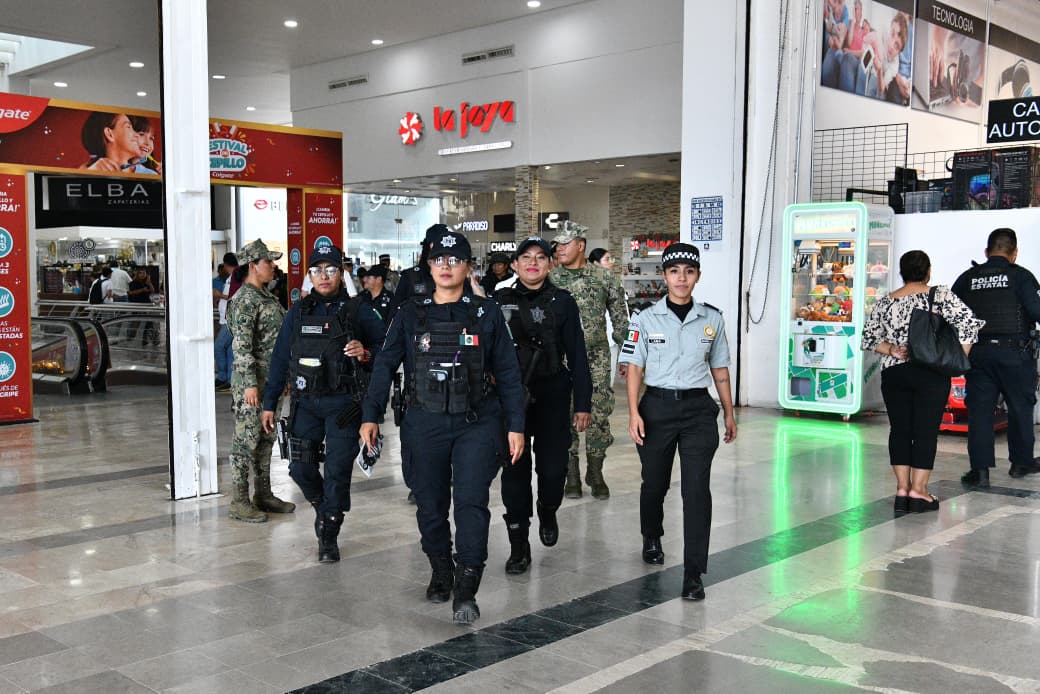 Fuerzas estatales y federales realizan recorridos de vigilancia y proximidad social para fortalecer el Operativo Navidad Segura.