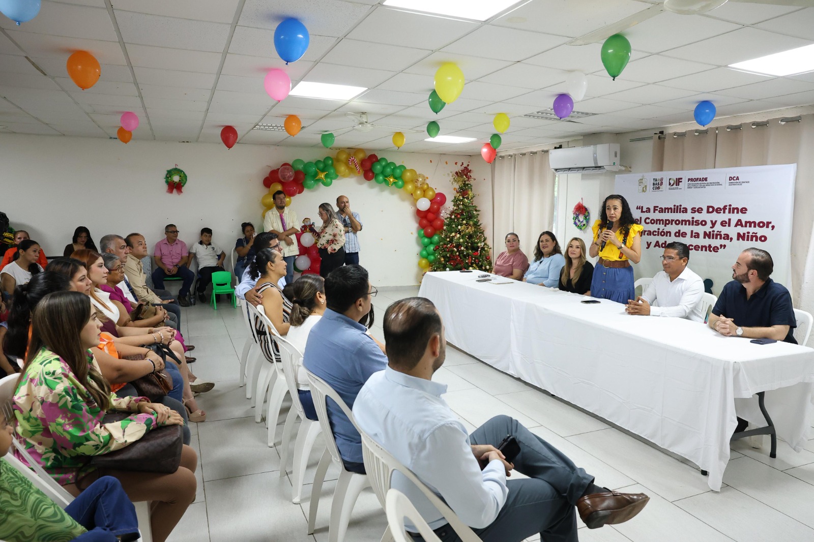 Gobierno del Estado autoriza segunda adopción de menores; Casa Hogar del DIF Tabasco entrega en adopción a un niño y a una niña.