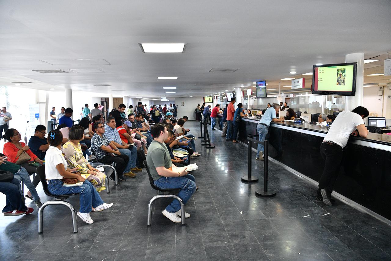 Ventanillas de Finanzas laboran normalmente en este mes; llaman a automovilistas a aprovechar últimos días de estímulos.