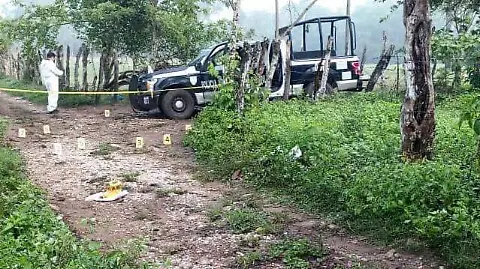 Enfrentamiento en Jalapa deja 1 policía muerto y 1 presunto delincuente abatido.