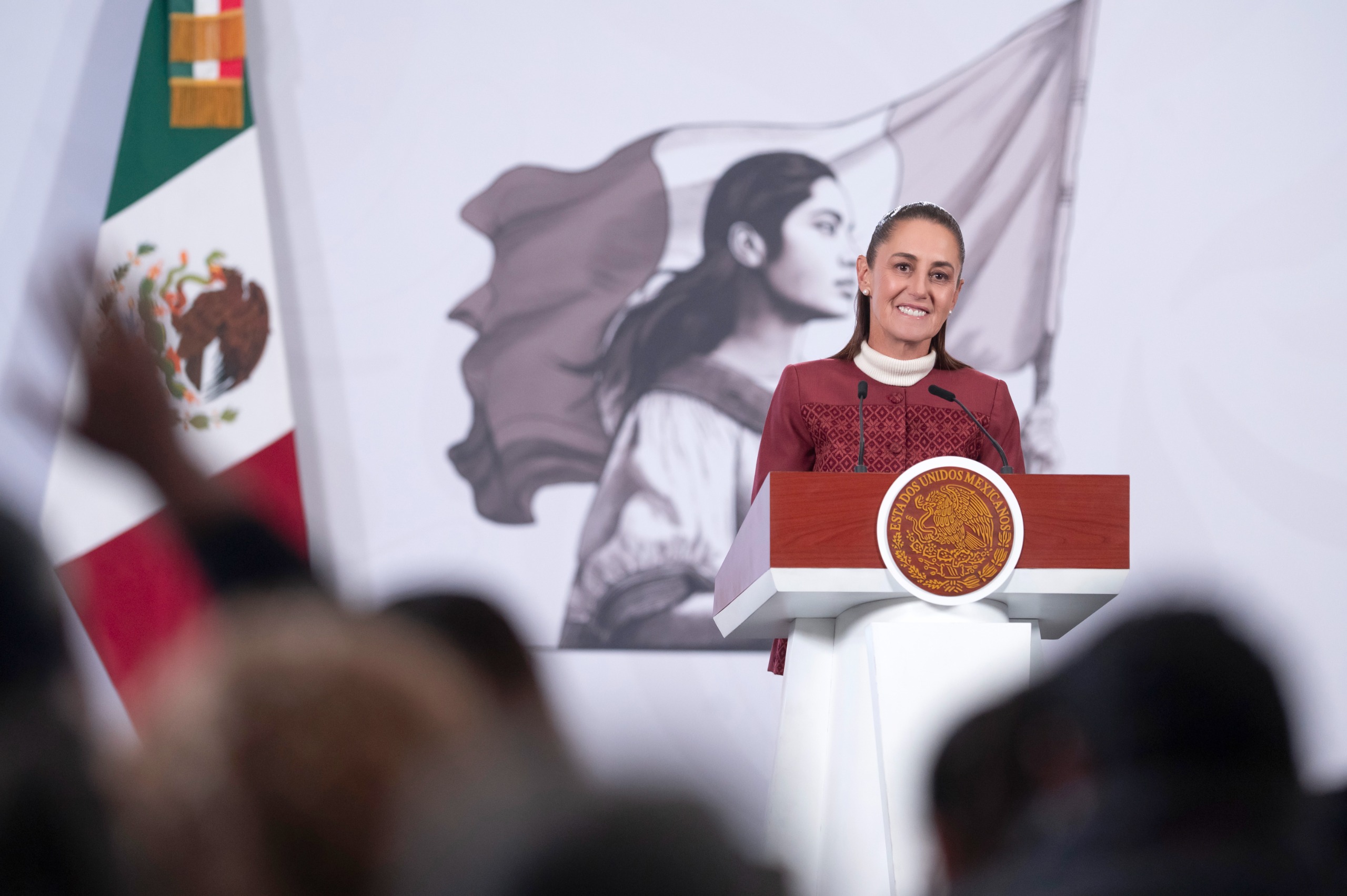 TUVIMOS UNA MUY BUENA CONVERSACIÓN: PRESIDENTA CLAUDIA SHEINBAUM SOSTIENE LLAMADA CON SU HOMÓLOGO, DONALD TRUMP; DIALOGARON SOBRE SEGURIDAD CON RESPETO A LAS SOBERANÍAS, COMERCIO E INVERSIONES.