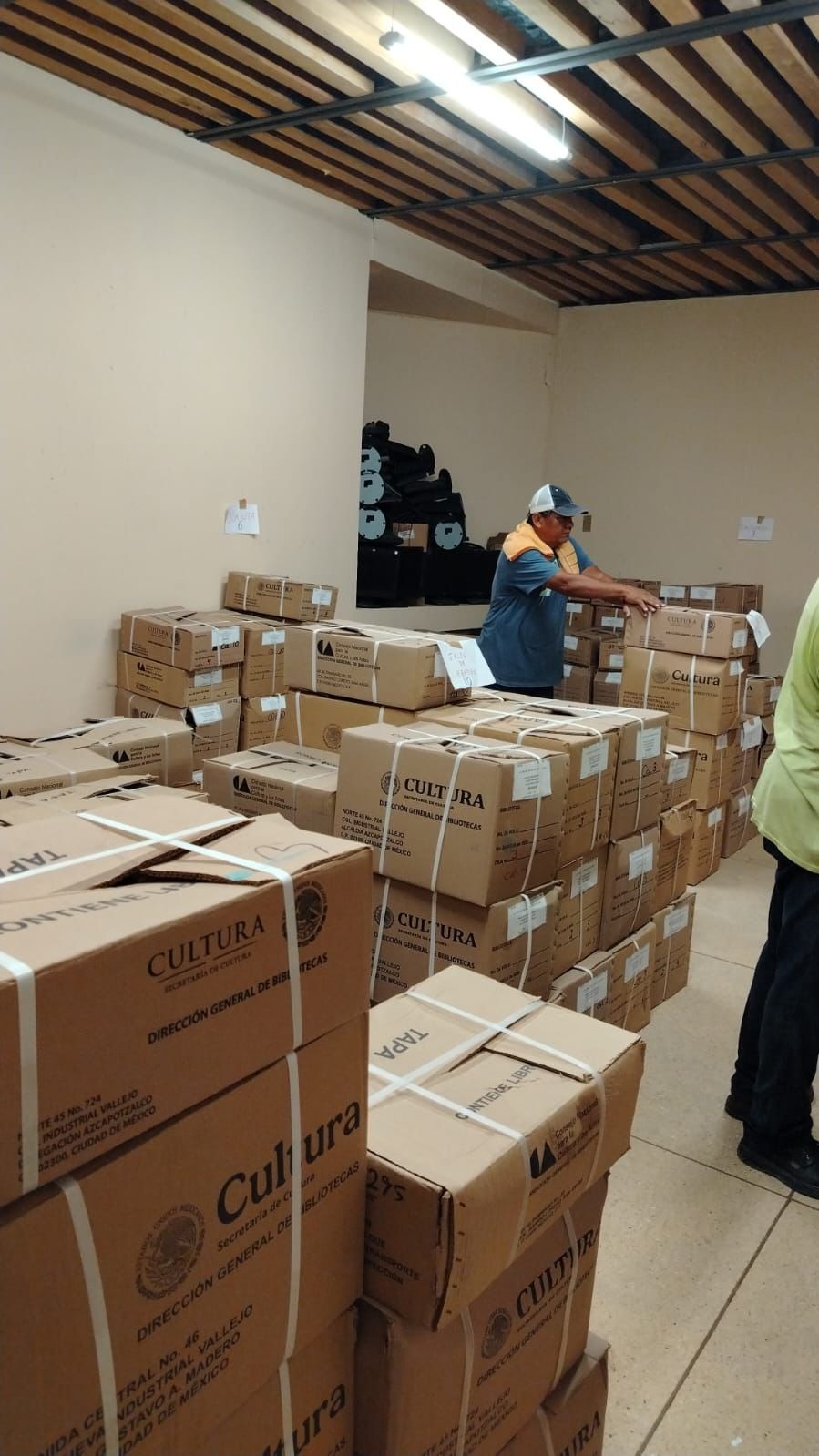 Gobierno del Estado distribuirá más de 36 mil libros en bibliotecas de Tabasco.