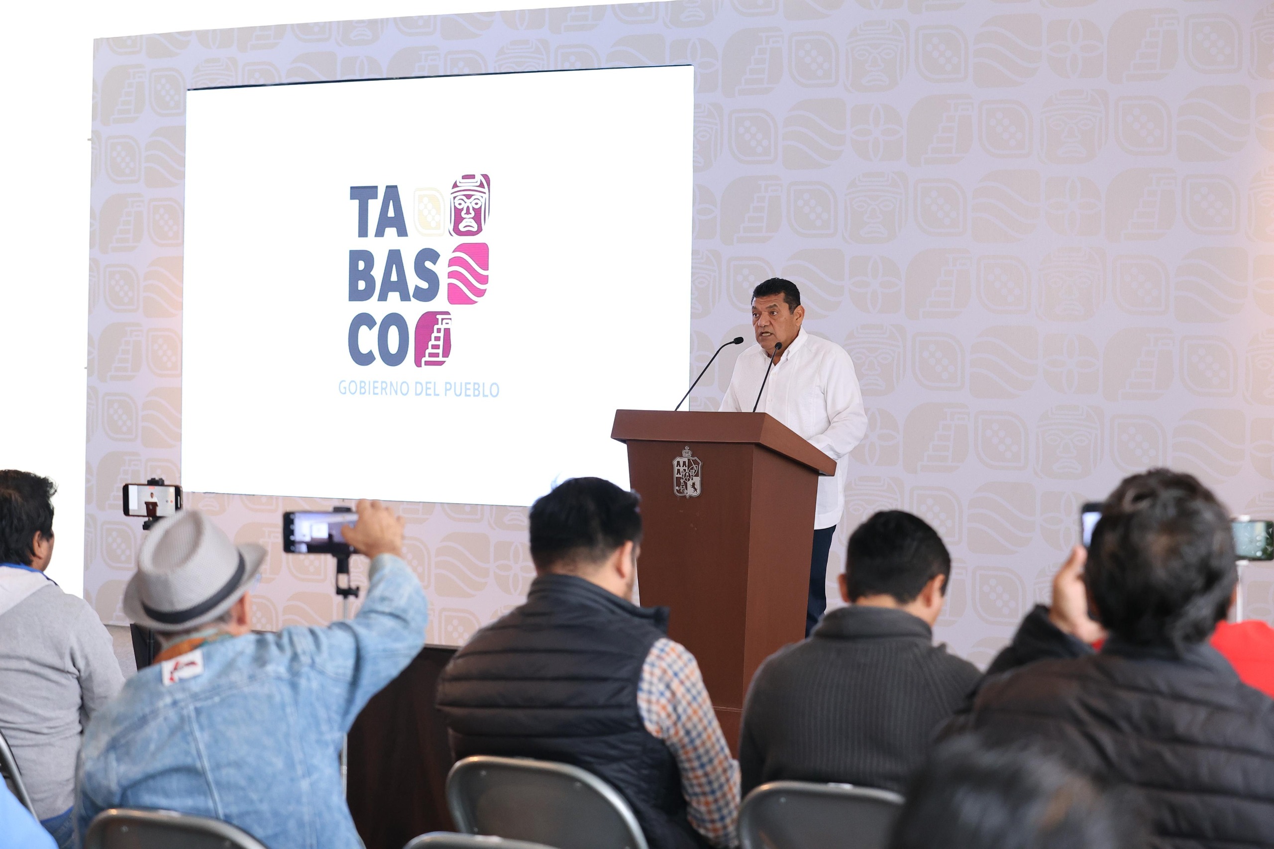 Transcurre frente frío 27 con saldo blanco en Tabasco; acciones preventivas rindieron resultados: Javier May.