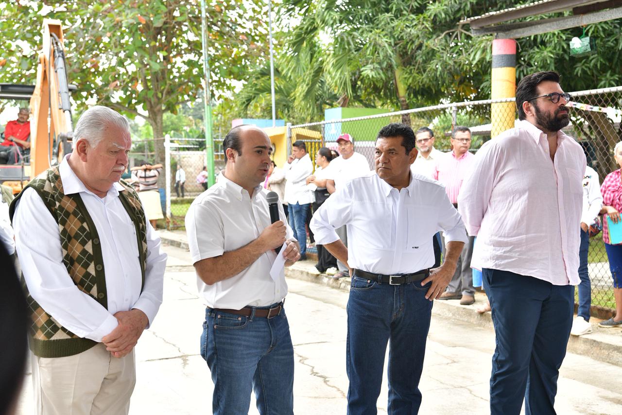 Anuncia Javier May importante cartera de proyectos para impulsar progreso de Teapa.