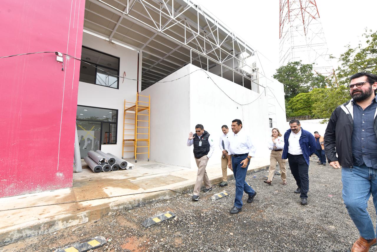 Supervisa Javier May construcción y equipamiento de nuevo CRIAT; a mediados de febrero estará listo: Pemex.