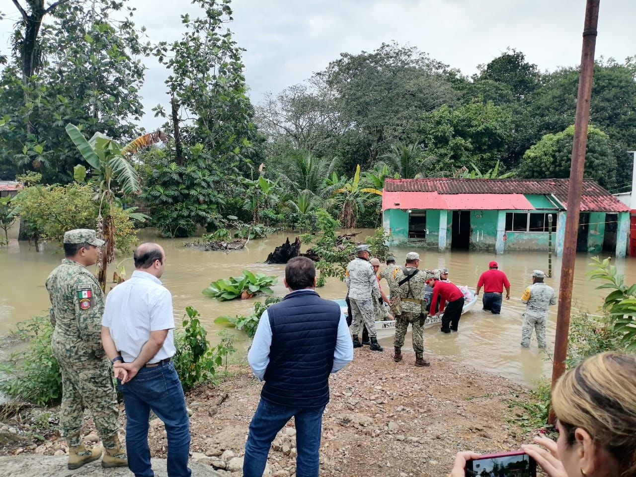 ATIENDEN AFECTACIONES EN ZONA SERRANA POR EFECTOS DEL FRENTE FRÍO NÚMERO 30.