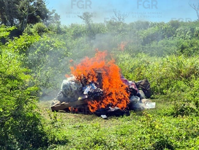 FGR INCINERA MÁS DE 250 KILOS DE NARCÓTICOS Y DESTRUYE OBJETOS DEL DELITO EN TABASCO.