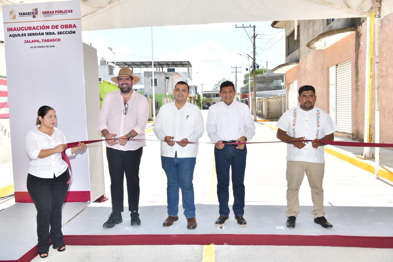 Rescata Gobierno del Estado palabra empeñada con familias en Jalapa; entrega Javier May nuevo equipamiento urbano en Aquiles Serdán y Víctor Fernández Manero.
