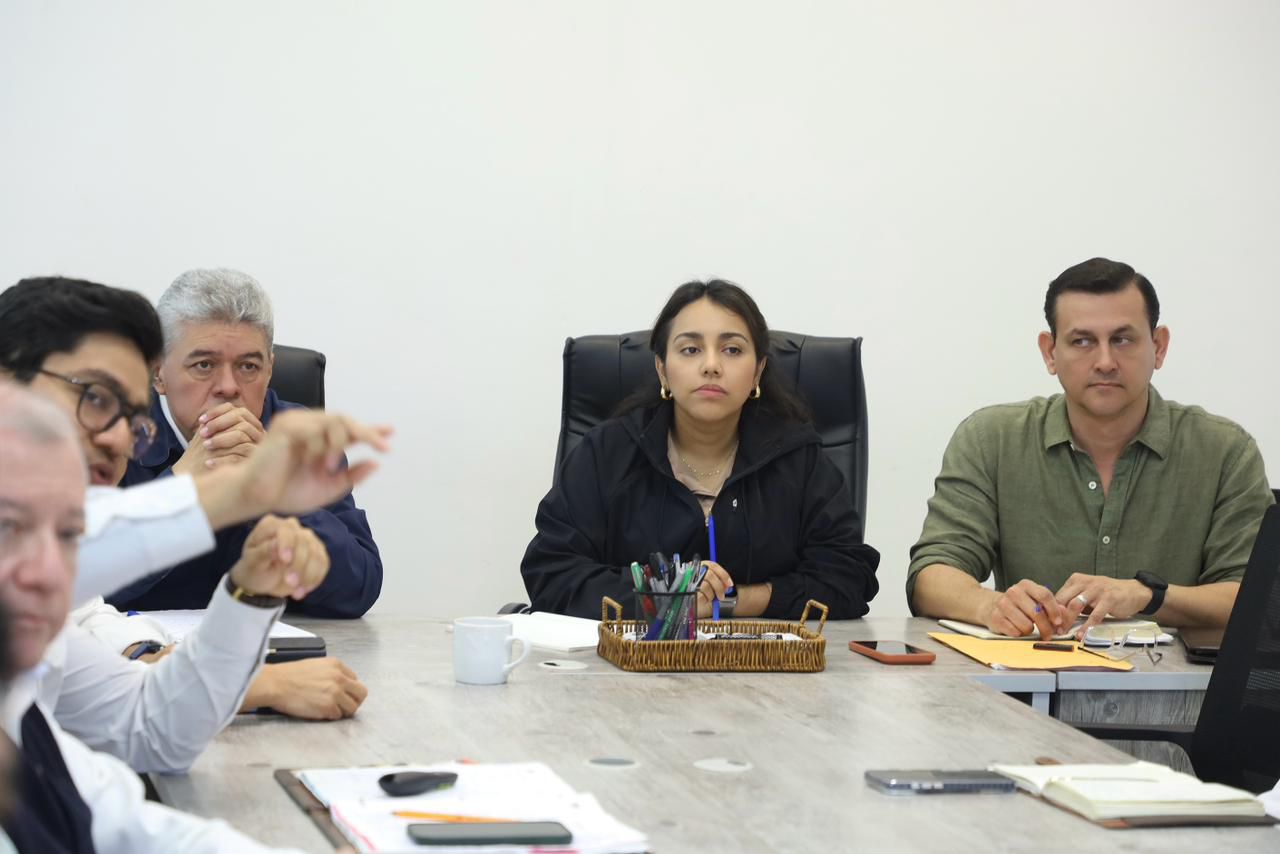 Fortalecen Pemex y SEMADES coordinación estratégica para la atención de actividades en la Batería de Separación Agave.