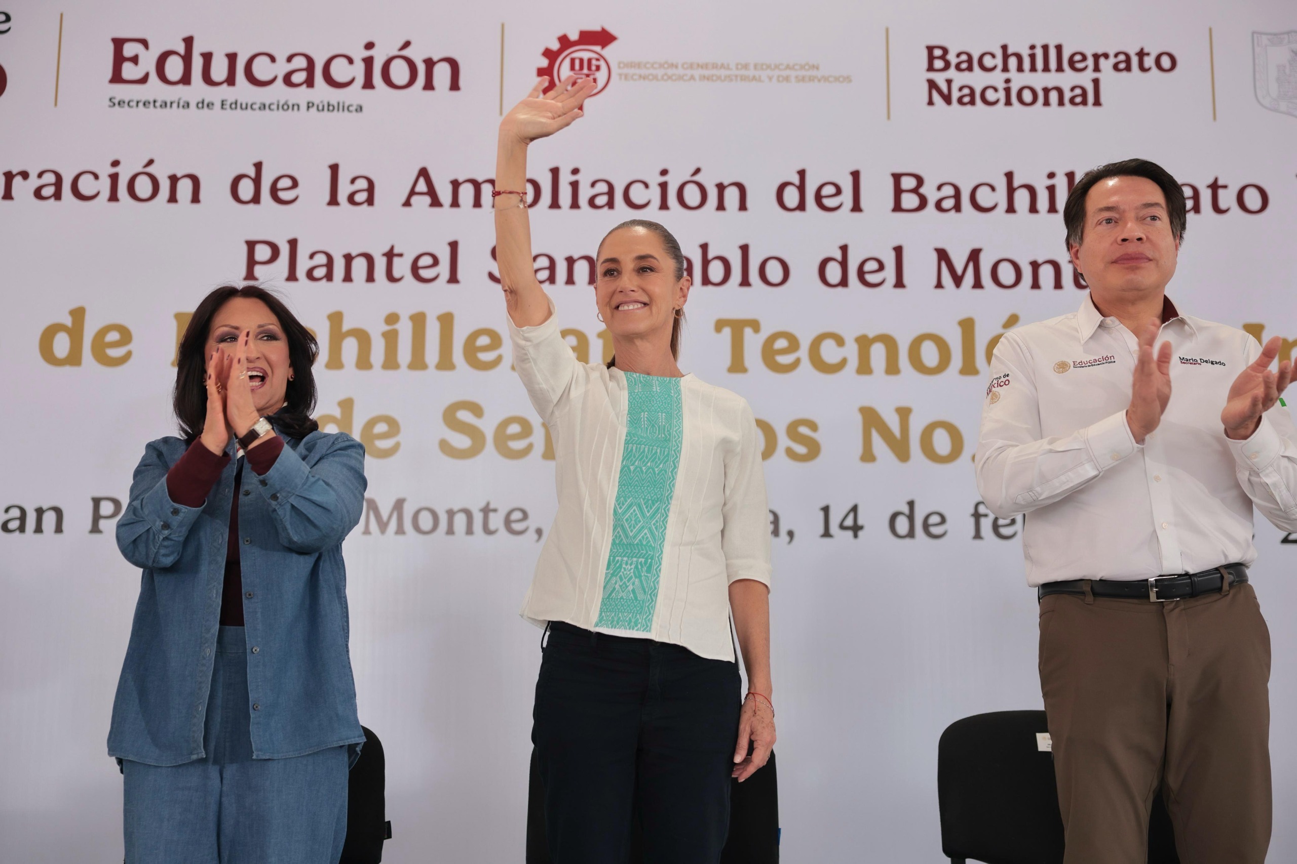 EN LIBROS DE TEXTO DE LA NUEVA ESCUELA MEXICANA SE INCORPORARÁ A LAS MUJERES EN LA HISTORIA: PRESIDENTA CLAUDIA SHEINBAUM AL INAUGURAR AMPLIACIÓN DE BACHILLERATO NACIONAL EN TLAXCALA.