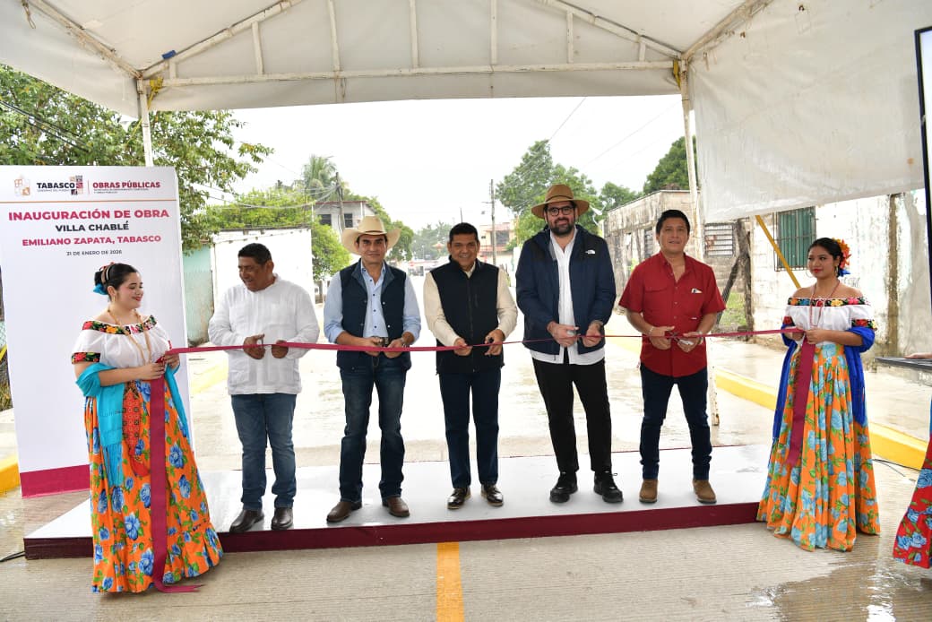 Mejora Javier May infraestructura urbana en Villa Chablé con entrega de calles pavimentadas y obras integrales de beneficio social.