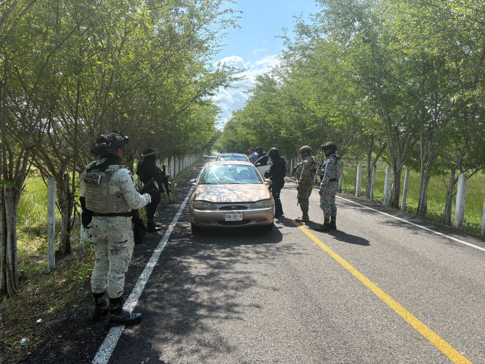 Continúan operativos de las fuerzas del orden para fortalecer la vigilancia y tranquilidad de la población tabasqueña.