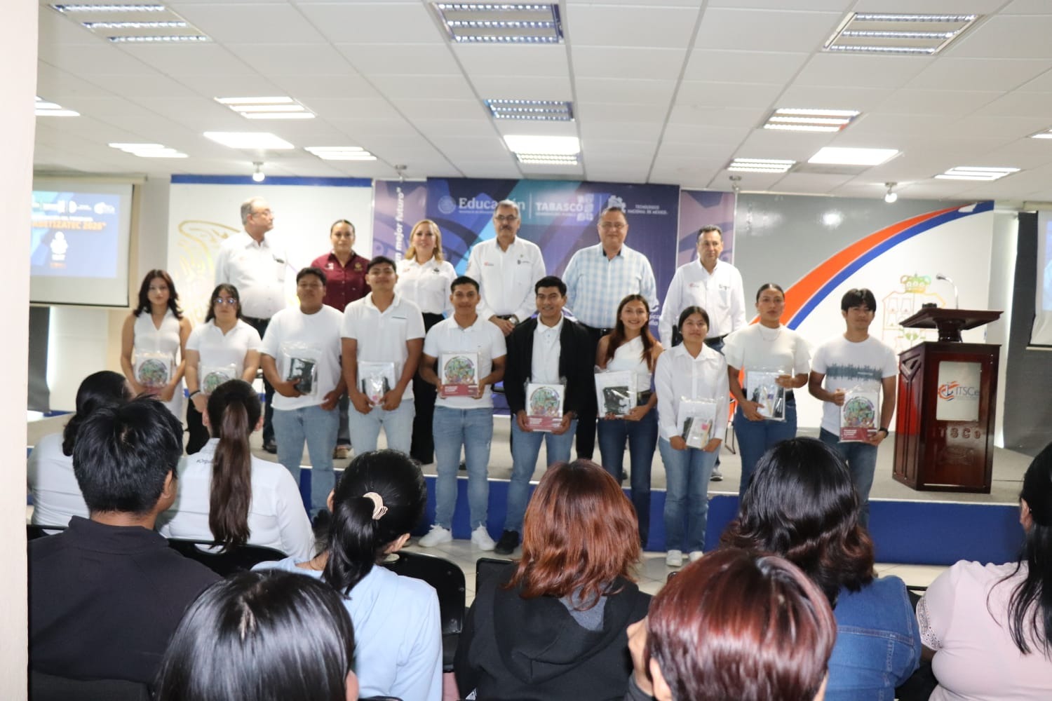 Arranca programa AlfabetizaTec en Tecnológico de Centla.