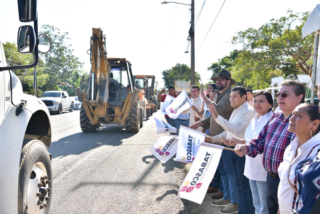 Gobierno del Estado invierte más de 34 mdp en rehabilitación de carreteras para mejorar comunicación entre Centro y Jalapa.