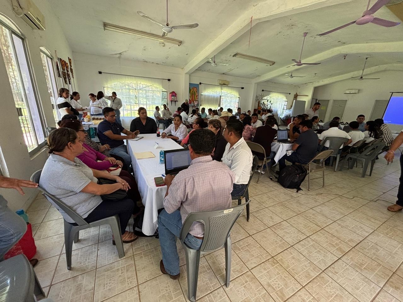 Tabasco fortalece la ruta hacia la descarbonización: avanzan con éxito las mesas de análisis municipales.