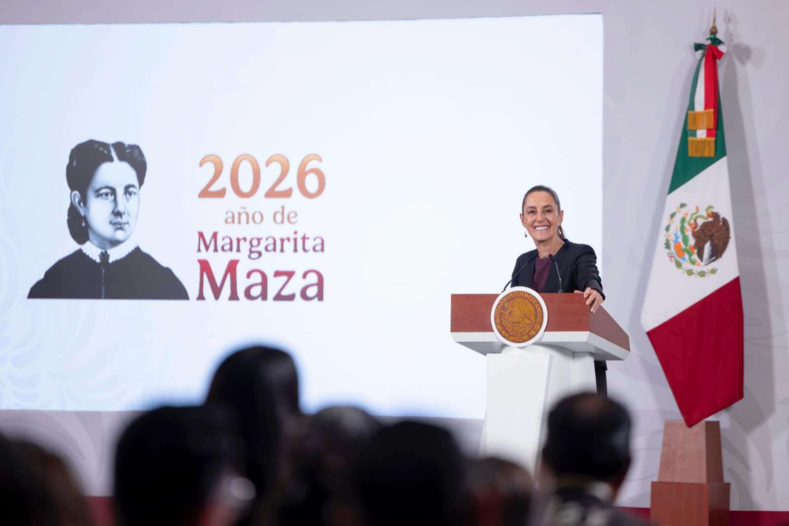 Presidenta Claudia Sheinbaum resalta reducción de 44% en los homicidios dolosos a nivel nacional; representan 38 homicidios diarios menos.