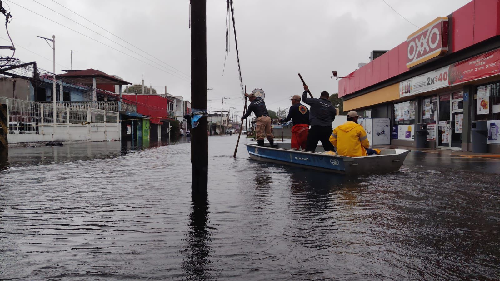 Frente Frío No. 41 deja afectaciones aisladas en comunidades vulnerables de seis municipios de Tabasco.