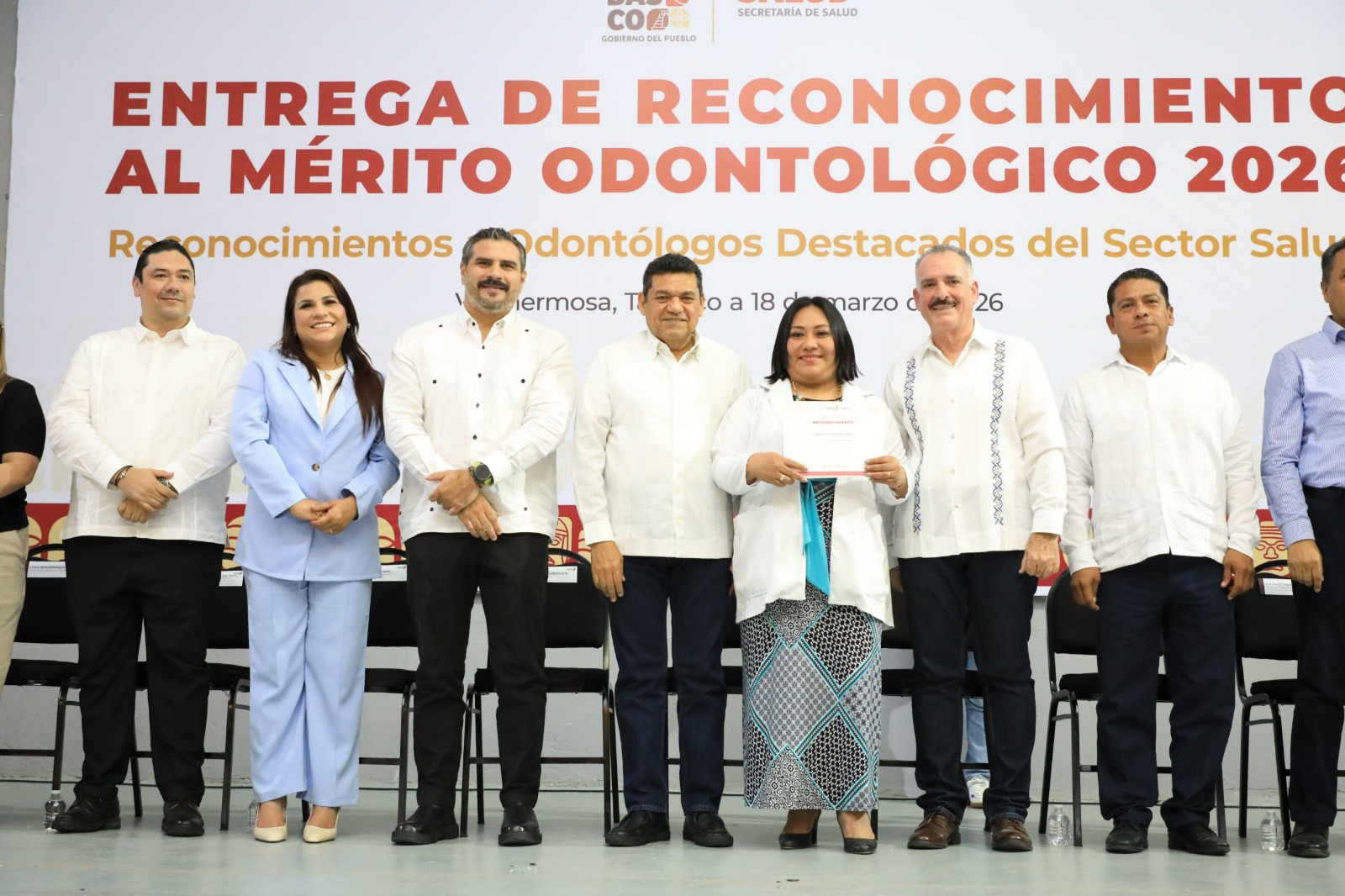 Encabeza Javier May celebración del Día del Odontólogo; entrega reconocimientos al Mérito Odontológico 2026.