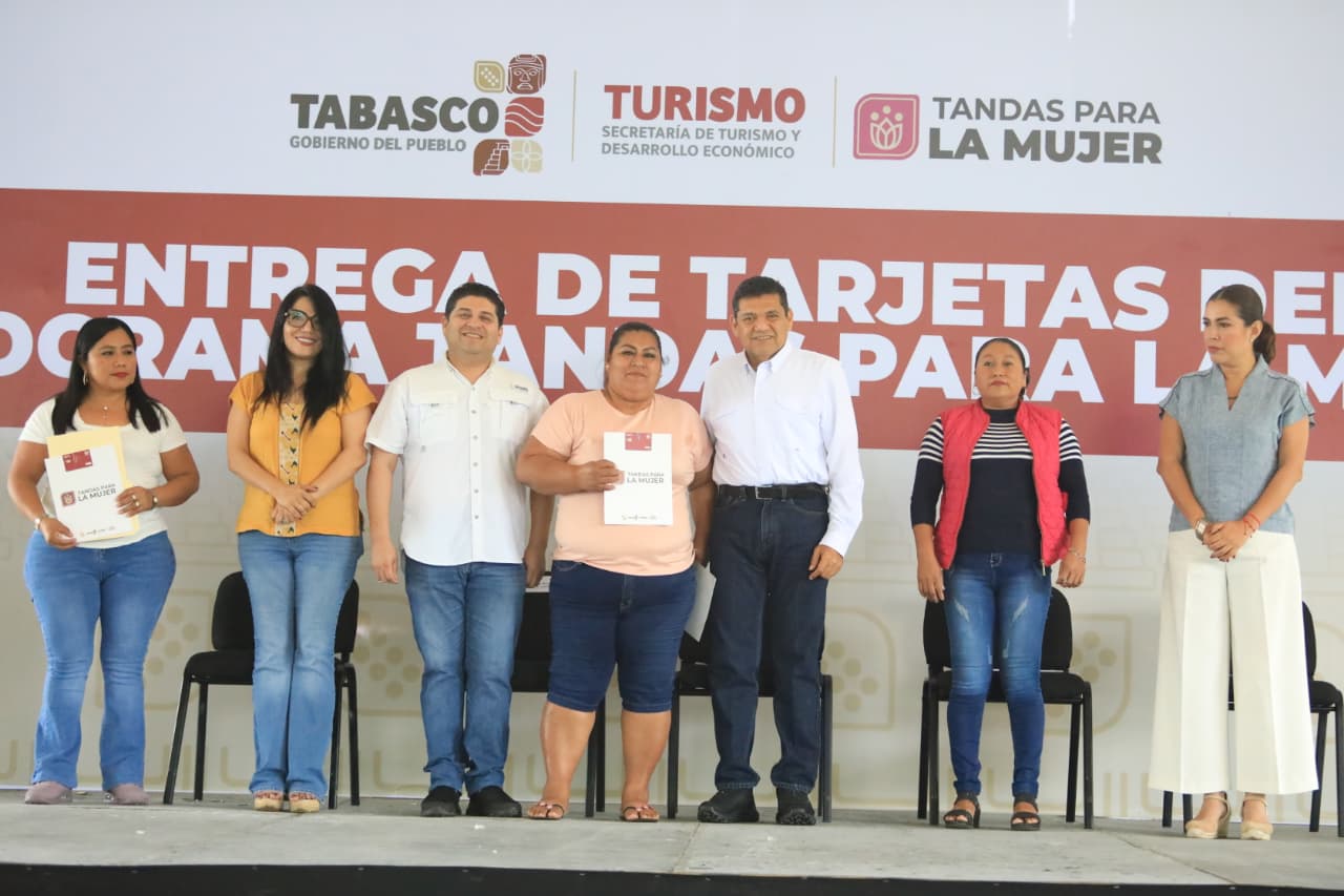 Con Tandas para la Mujer Gobierno del Estado empodera a 600 indígenas choles de Tacotalpa, antes olvidadas y maltratadas.