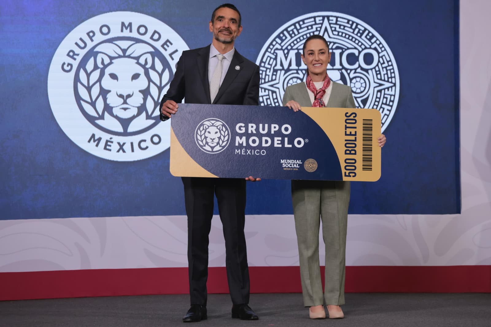 El mundial social es una herramienta de paz: presidenta Claudia Sheinbaum; avanza construcción y rehabilitación de 3 mil 612 canchas; Grupo Modelo obsequiará 500 boletos a ganadores de mundialitos.