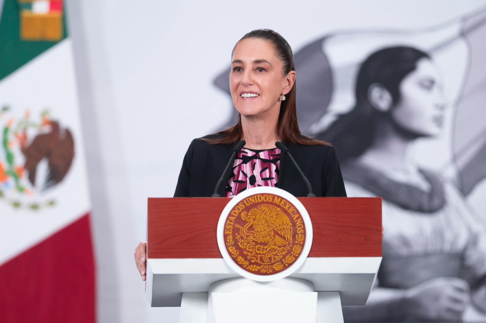 Presidenta Claudia Sheinbaum destaca que al 2030 se destinarán más de un billón de pesos en becas para el bienestar.