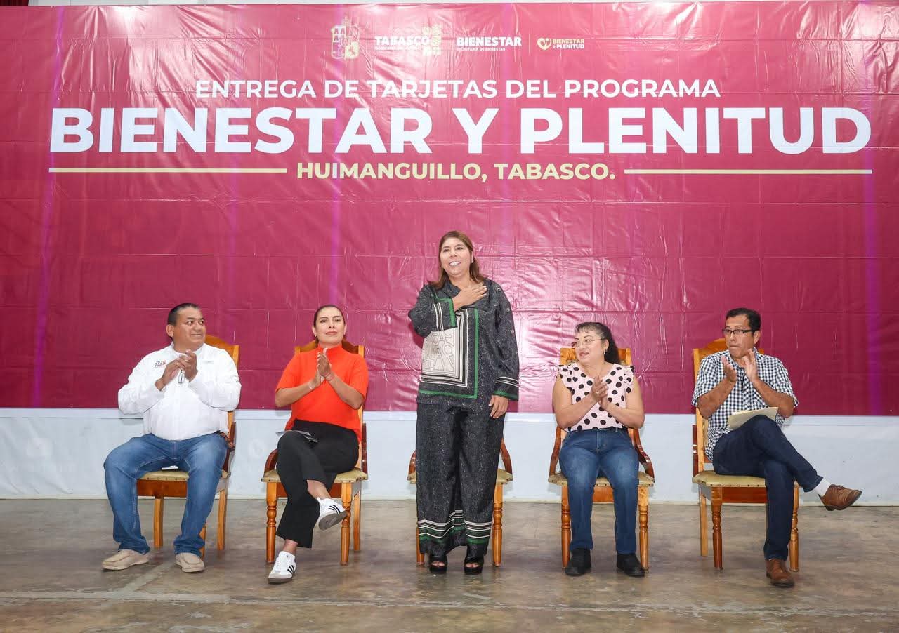 Participa Gobierno de Huimanguillo en entrega de tarjetas Bienestar y Plenitud
