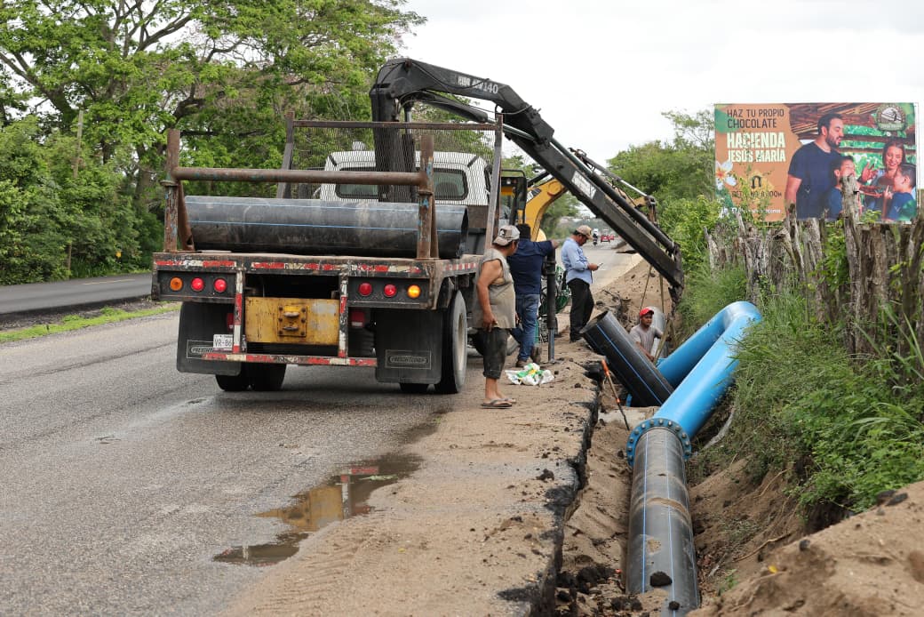Avanza construcción de Acueducto Cunduacán-Comalcalco que dotará de agua a más de 43 mil habitantes de ambos municipios.