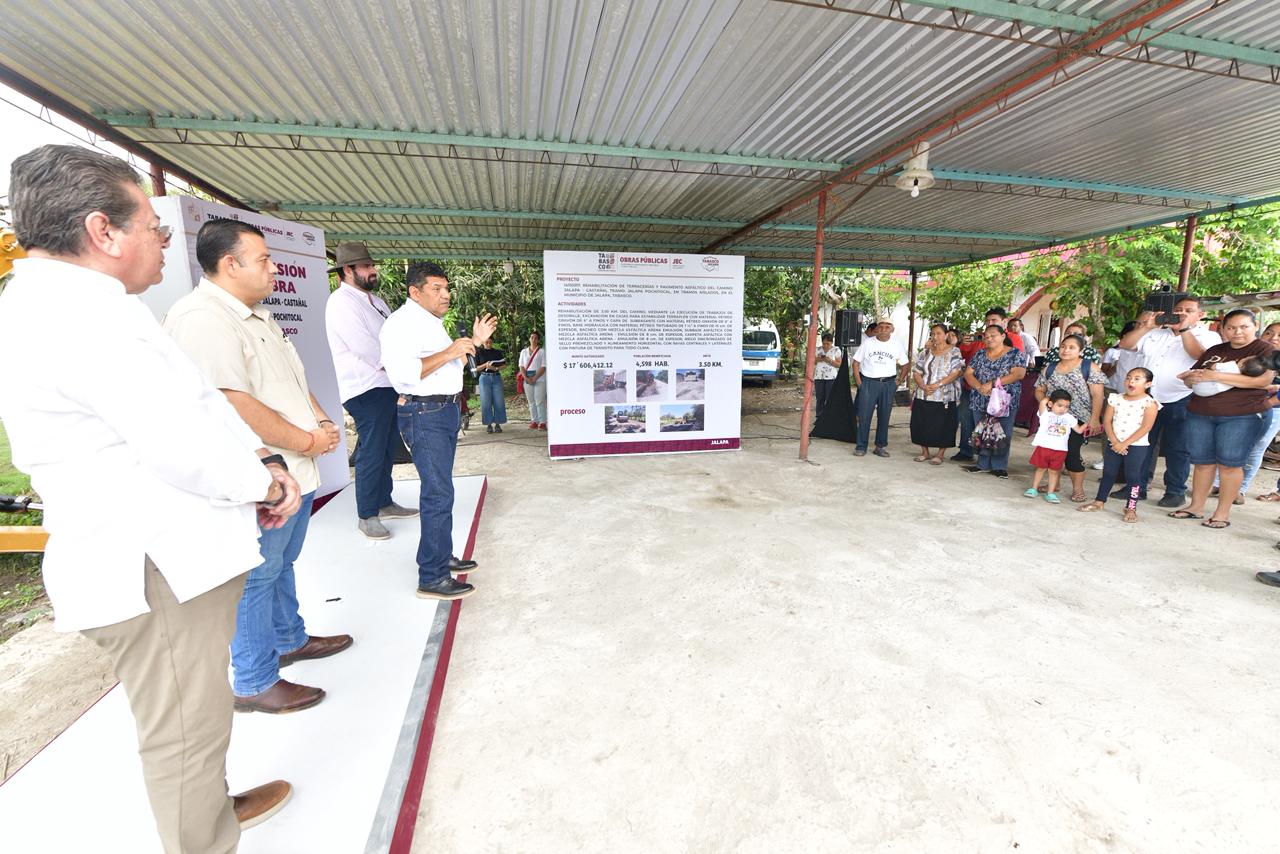 Avanza rehabilitación del camino Jalapa-Castañal; Javier May ratifica compromiso para mejorar infraestructura estatal.