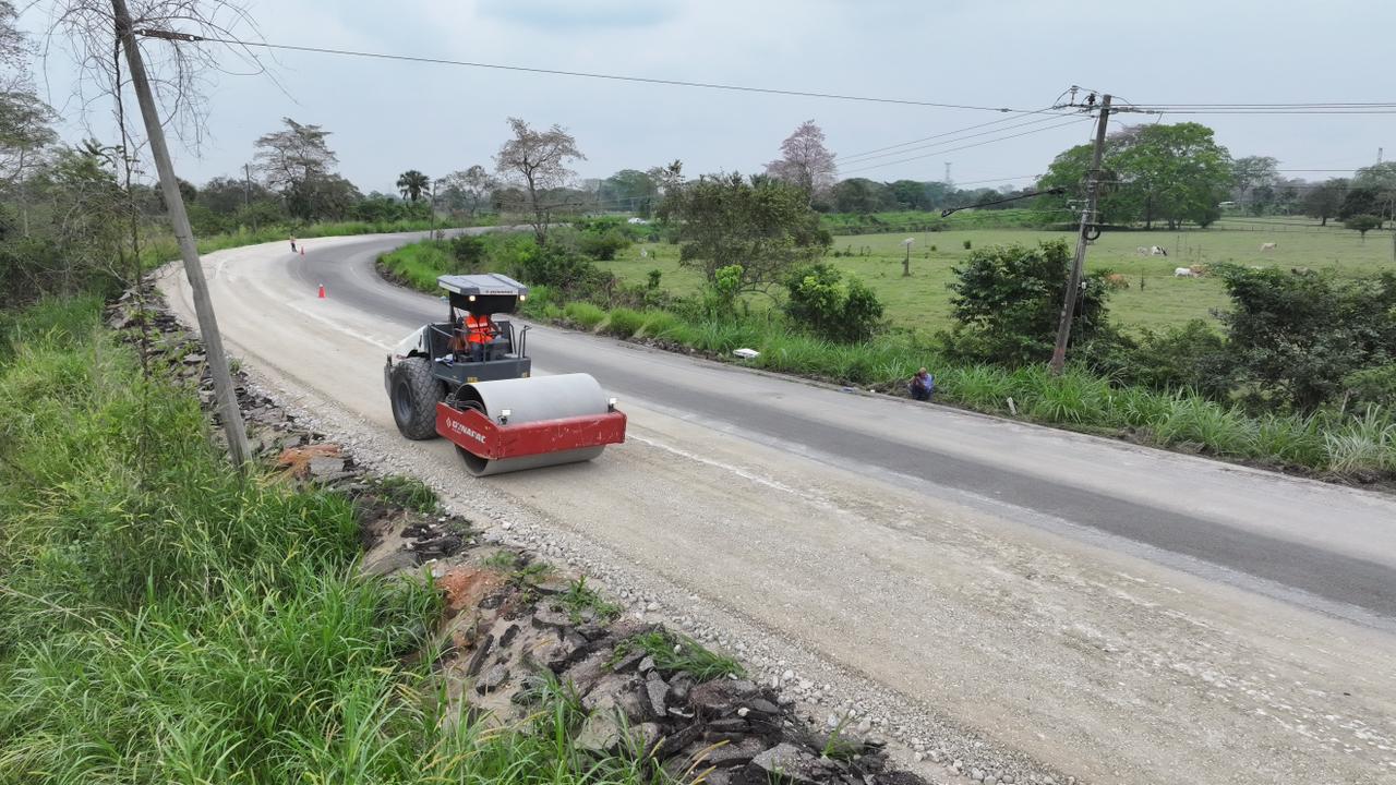 Avanza rehabilitación de carretera Playas del Rosario-Jalapa; estará concluida en junio, estima SOTOP.