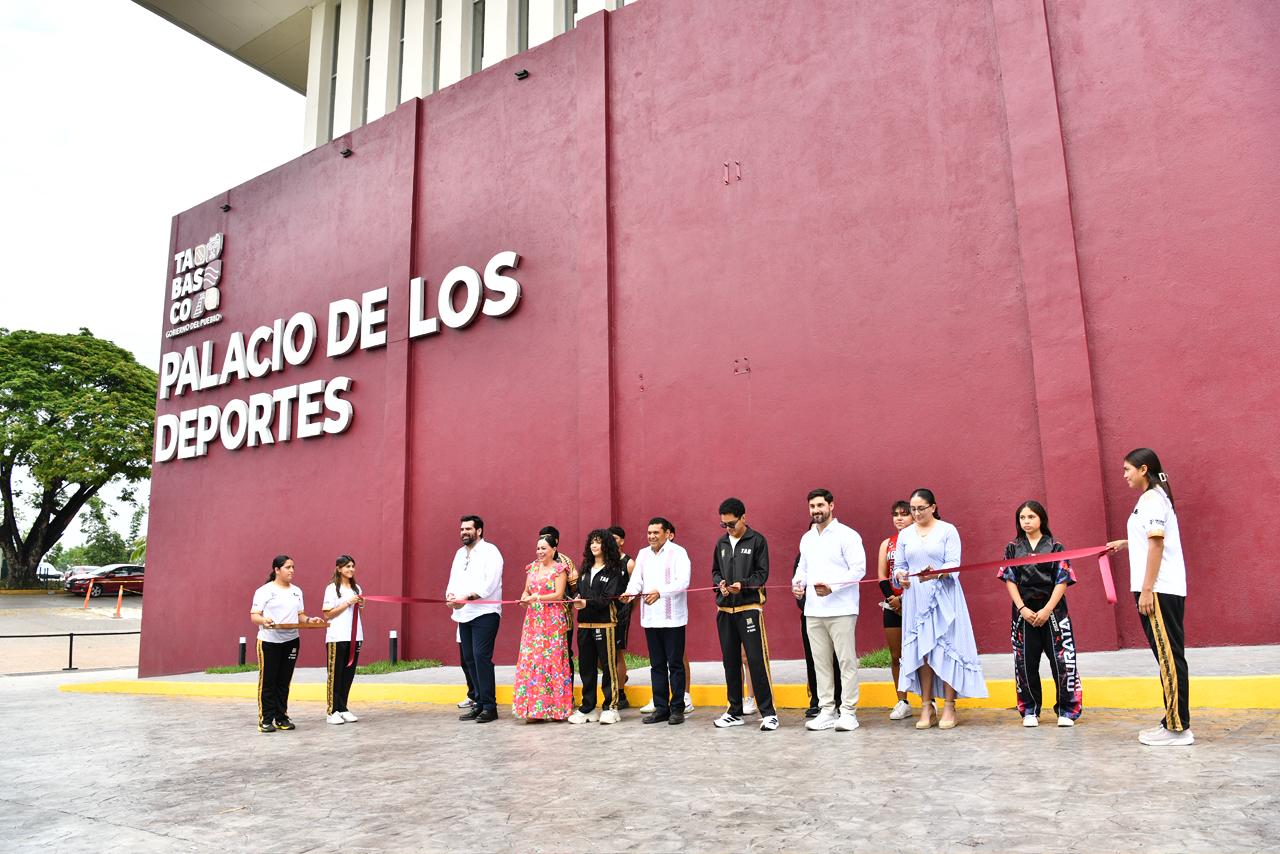 Tabasco vuelve a hacer historia: Gobierno del Estado entrega nuevo Palacio de los Deportes y alcanza meta de beneficiar a 500 atletas con becas deportivas.