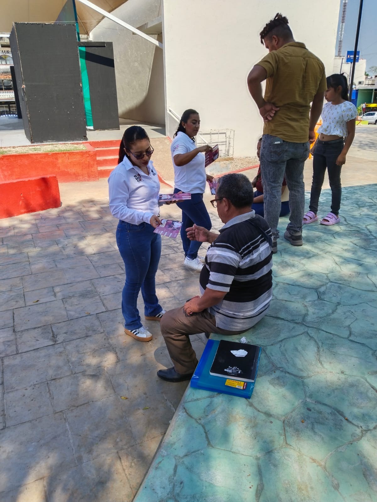 Ponen en marcha la 1ª Jornada Nacional de Incorporación para la Alfabetización en Tabasco.
