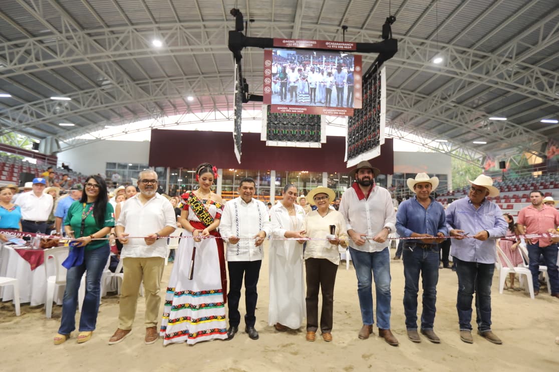 Estrenan ganaderos nueva pista de exposiciones en Feria Tabasco 2026; exaltará talento y calidad de la ganadería tabasqueña: Javier May.