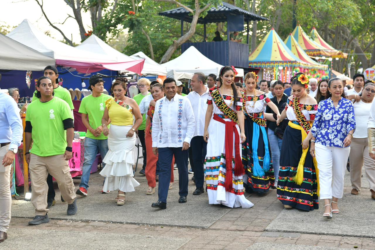Riqueza cultural y productiva de Cunduacán y Emiliano Zapata lucen en el quinto día de la ‘Fiesta del Pueblo’.