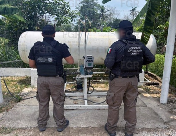 En cateo, FGR asegura más de 490 litros de hidrocarburos e inhabilita estación probablemente clandestina en Tabasco.