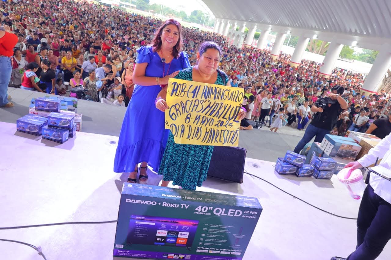 Gran festejo por el Día de la Madres en Huimanguillo