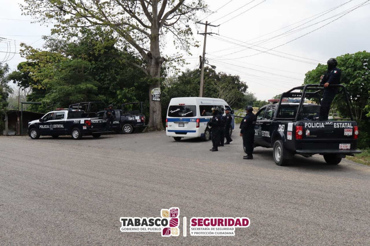 Elementos de la SSPC realizan recorridos de vigilancia y filtro de inspección vehicular en Villa Luis Gil Pérez.