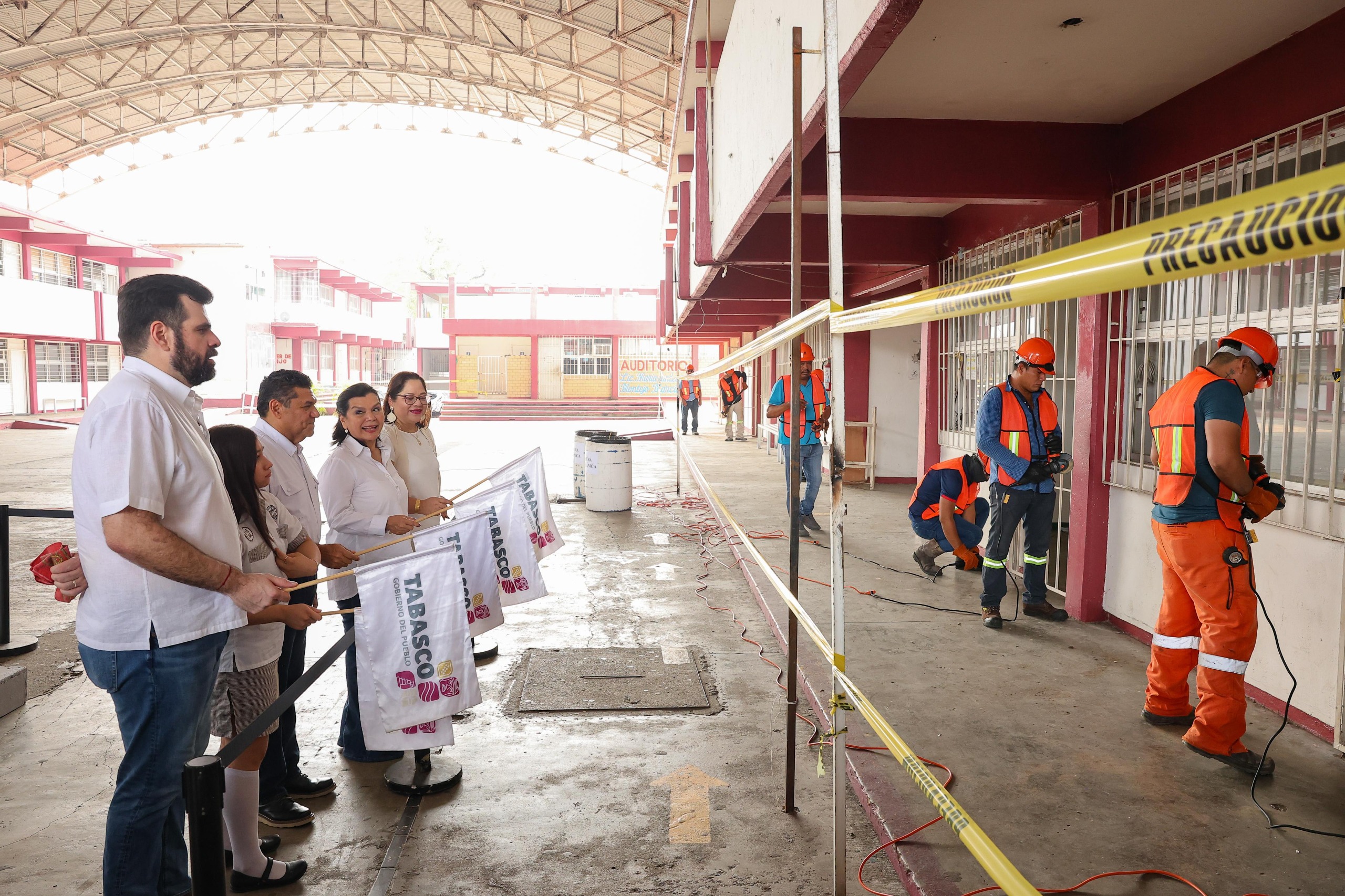 Gobierno del Estado mejorará infraestructura de la Secundaria Técnica No. 9 de Villahermosa; obras forman parte de programa para beneficiar a la comunidad estudiantil de todo Tabasco.