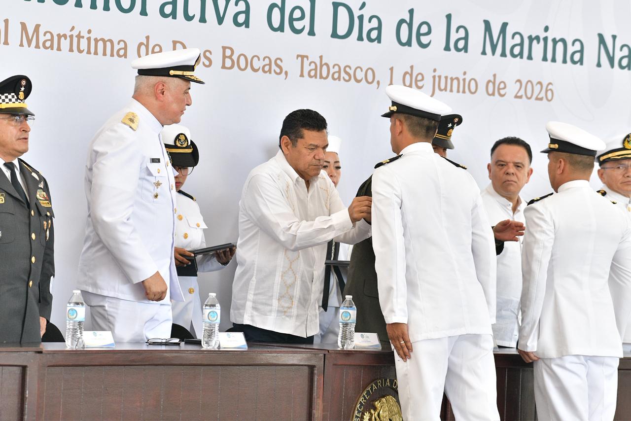 Conmemoran Día de la Marina Nacional, con reconocimiento a estrategia encabezada por Gobierno del Estado a favor de un Tabasco seguro.