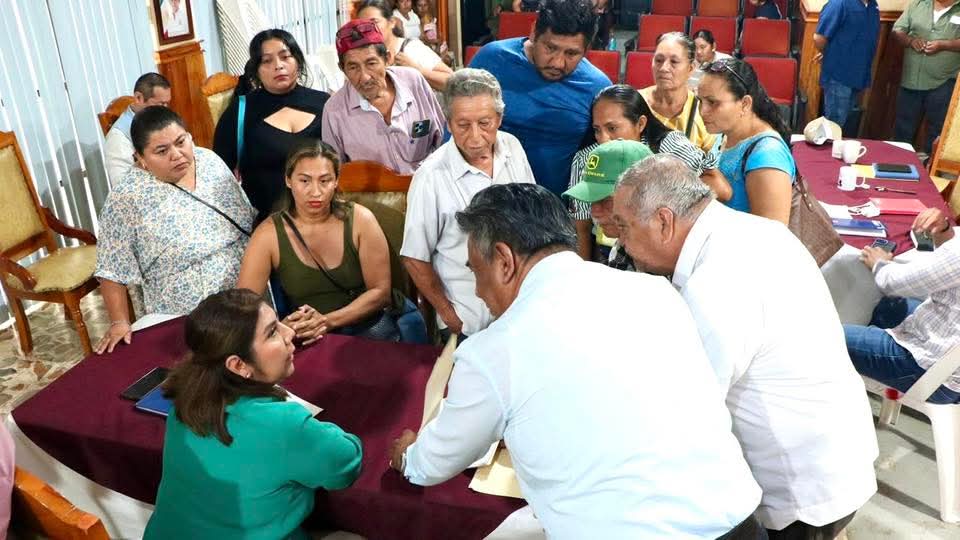 Continúan audiencias públicas en Huimanguillo
