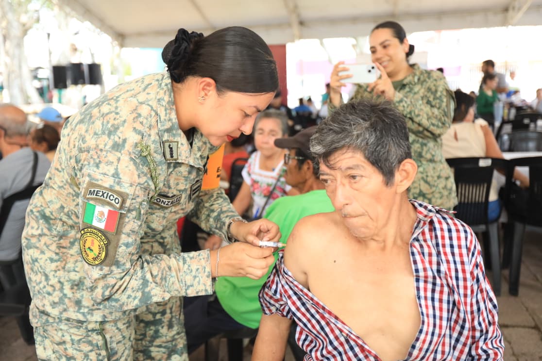 Vecinos de Tierra Colorada, reconocen y agradecen servicios y apoyos en Jornadas de Paz.