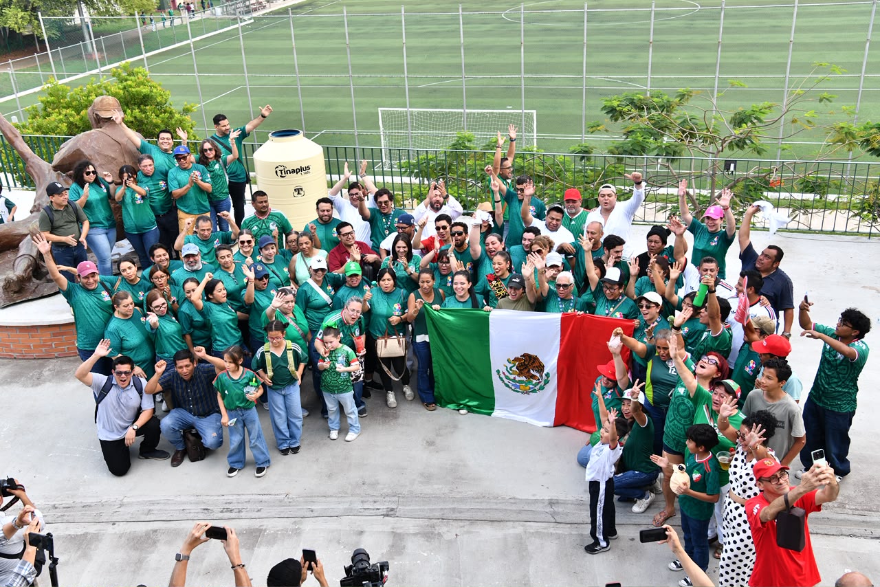 El Centenario 27 de Febrero abrió sus puertas para que tabasqueñas y tabasqueños disfrutaran de la inauguración del Mundial y celebraran el triunfo de la selección mexicana.