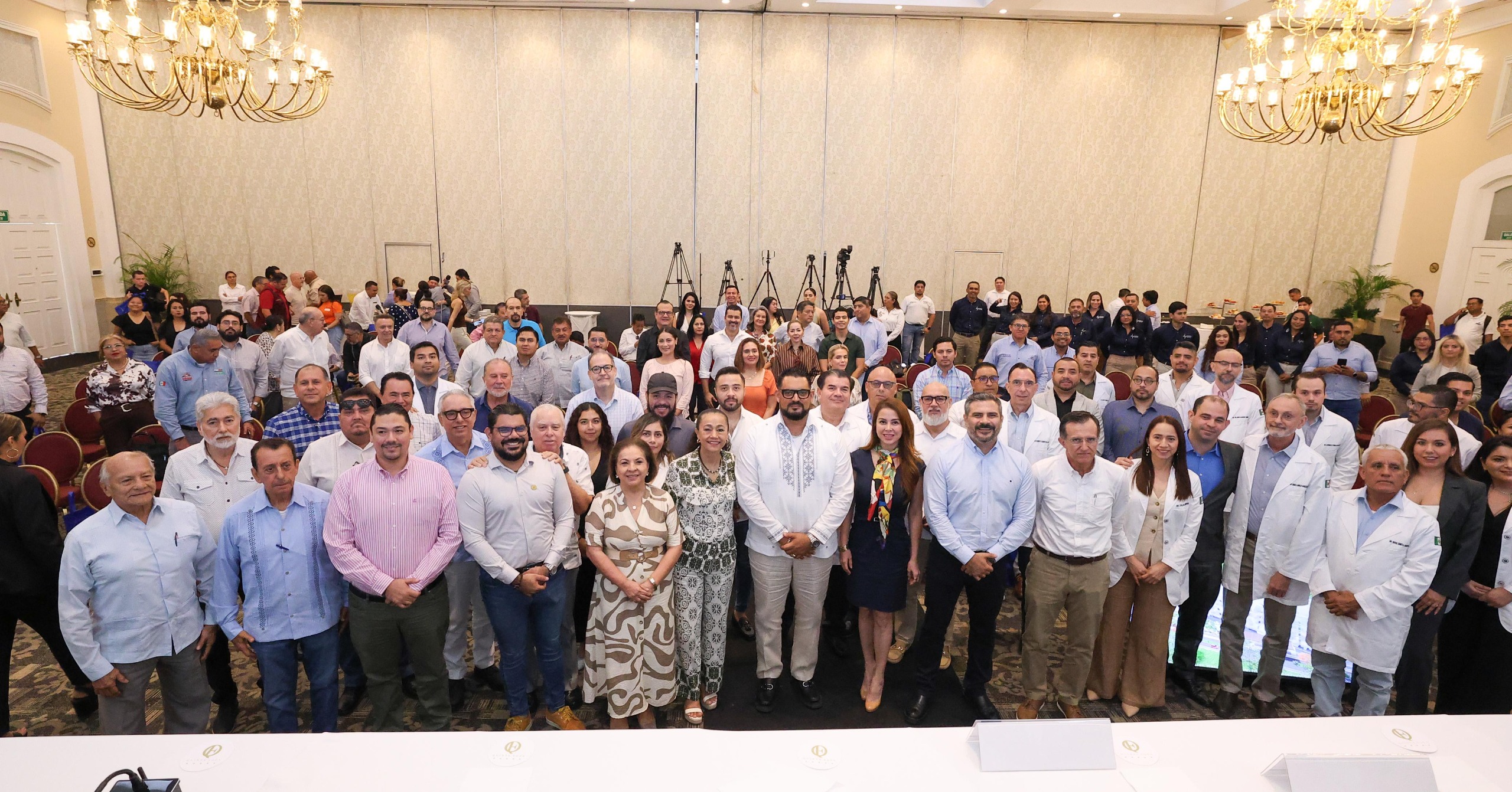 Consolida Gobierno del Estado garantías a inversionistas; presentan proyecto “Hospitales Zumaya”, con un capital de 3 mil 650 mdp.