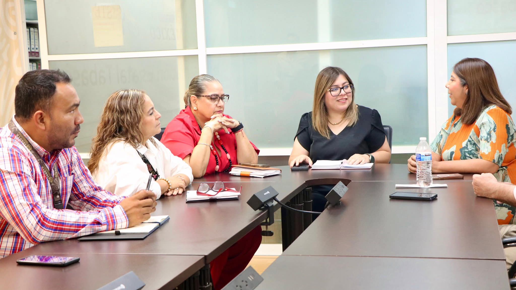 Firman Huimanguillo e ISSSTE convenio para mejorar al sector salud