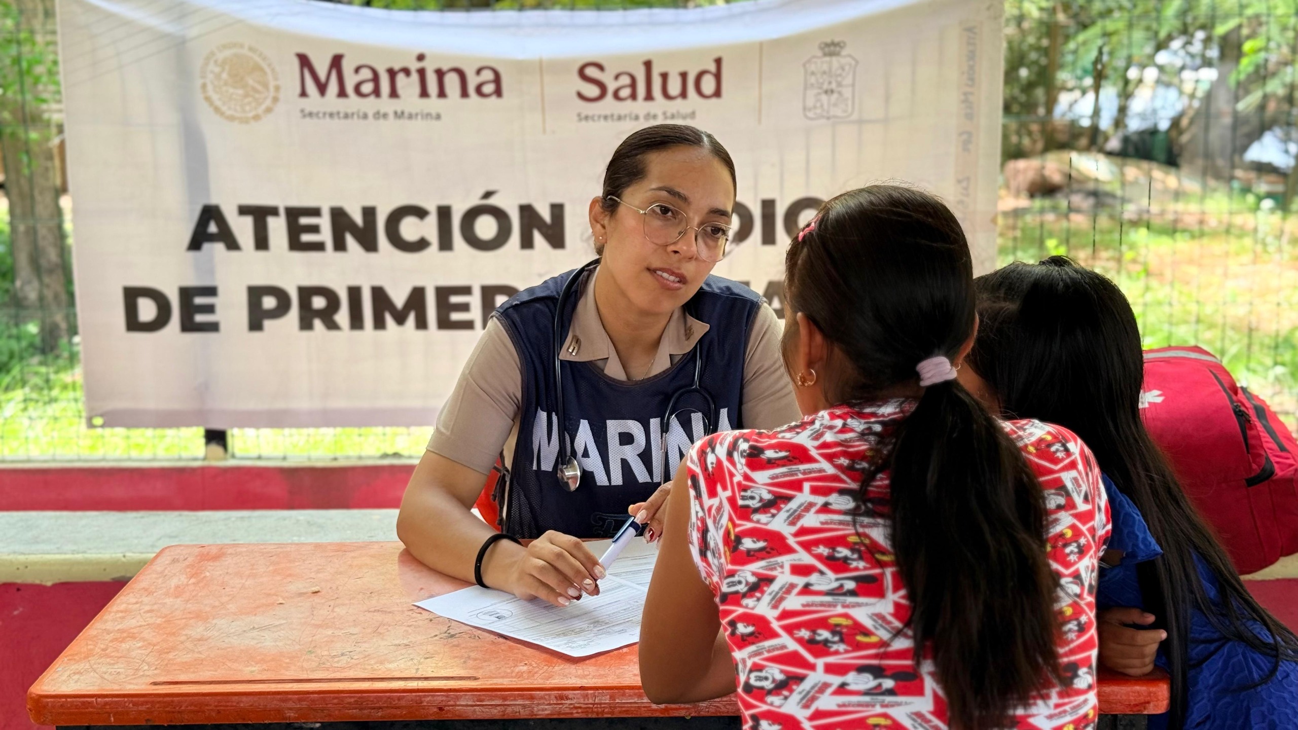 Caravana Acuática de Salud brinda más de mil 700 atenciones médicas gratuitas a comunidades ribereñas de Centla.
